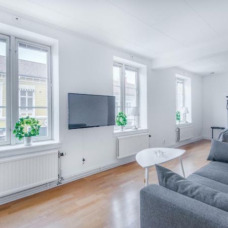 City Apartments In Йоншьопинг Екстериор снимка
